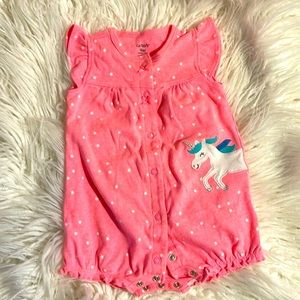 Carter’s Peach Onesie with White Stars and Unicorn Size 9 Months